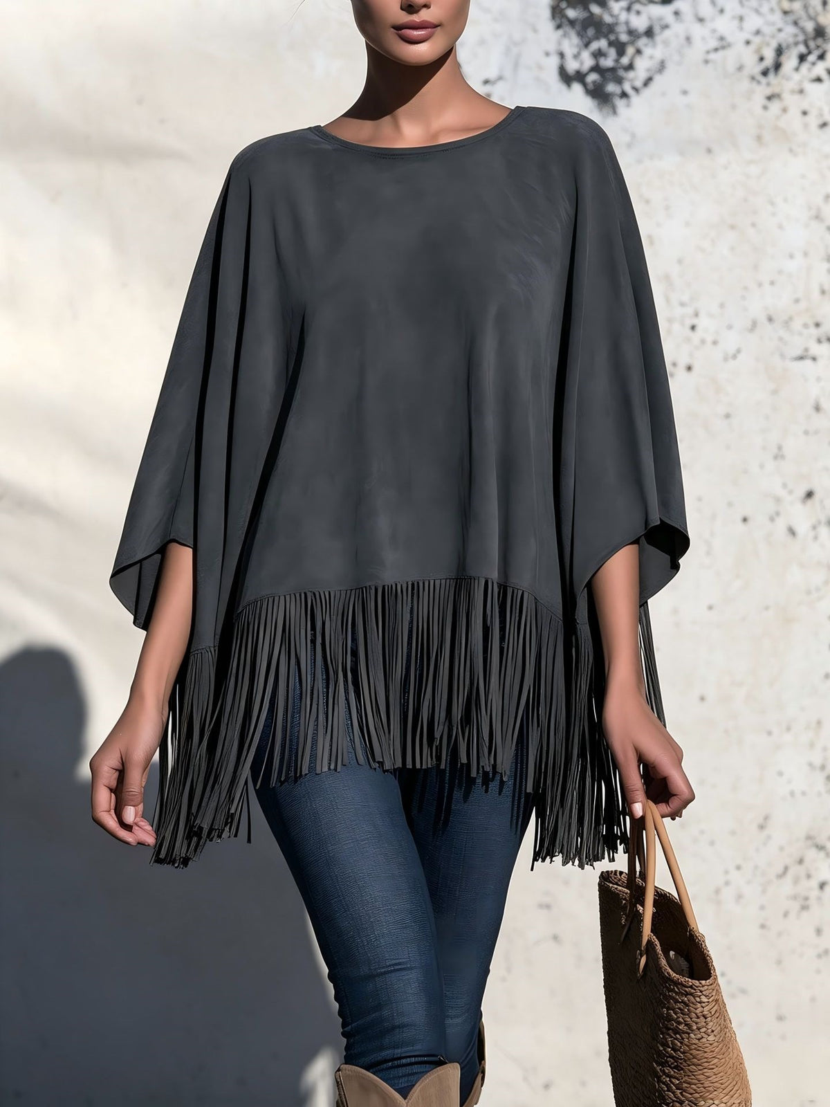 Loose-fit women’s blouse with fringes - Fluid and original