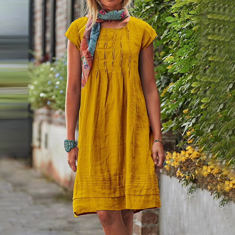 Loose short-sleeve dress for women