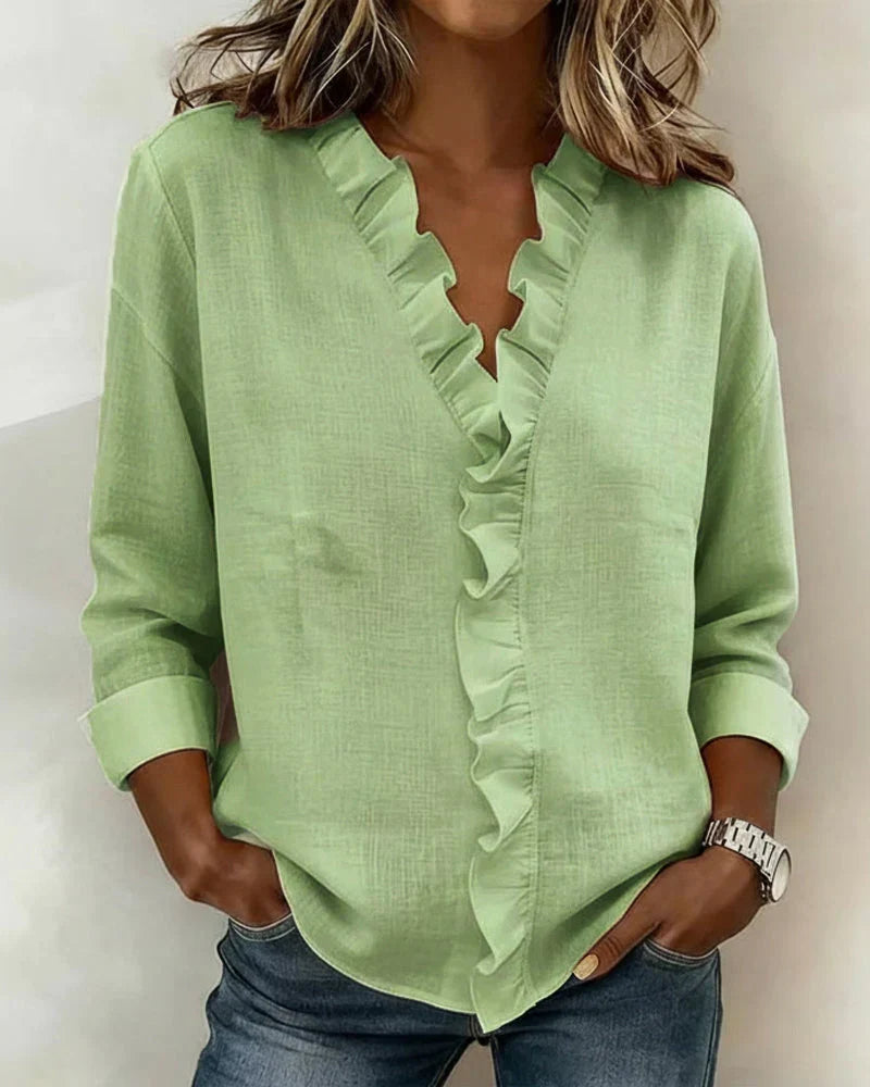 Lightweight women's blouse with a V-neck - Flowing and elegant