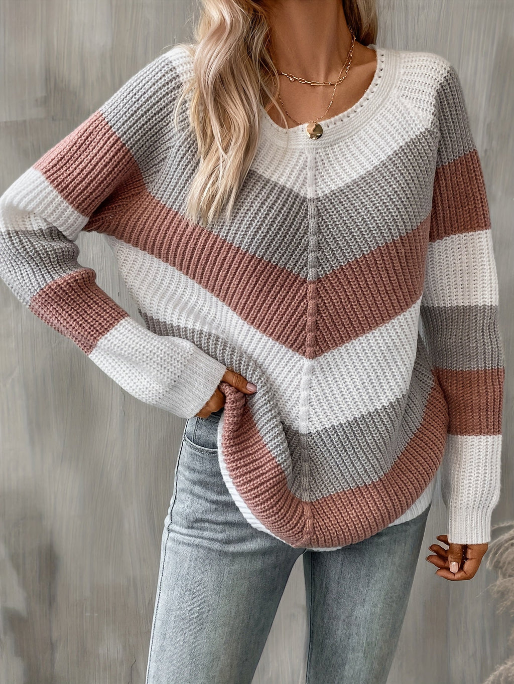 Maglione donna color block a chevron – Moderno e confortevole