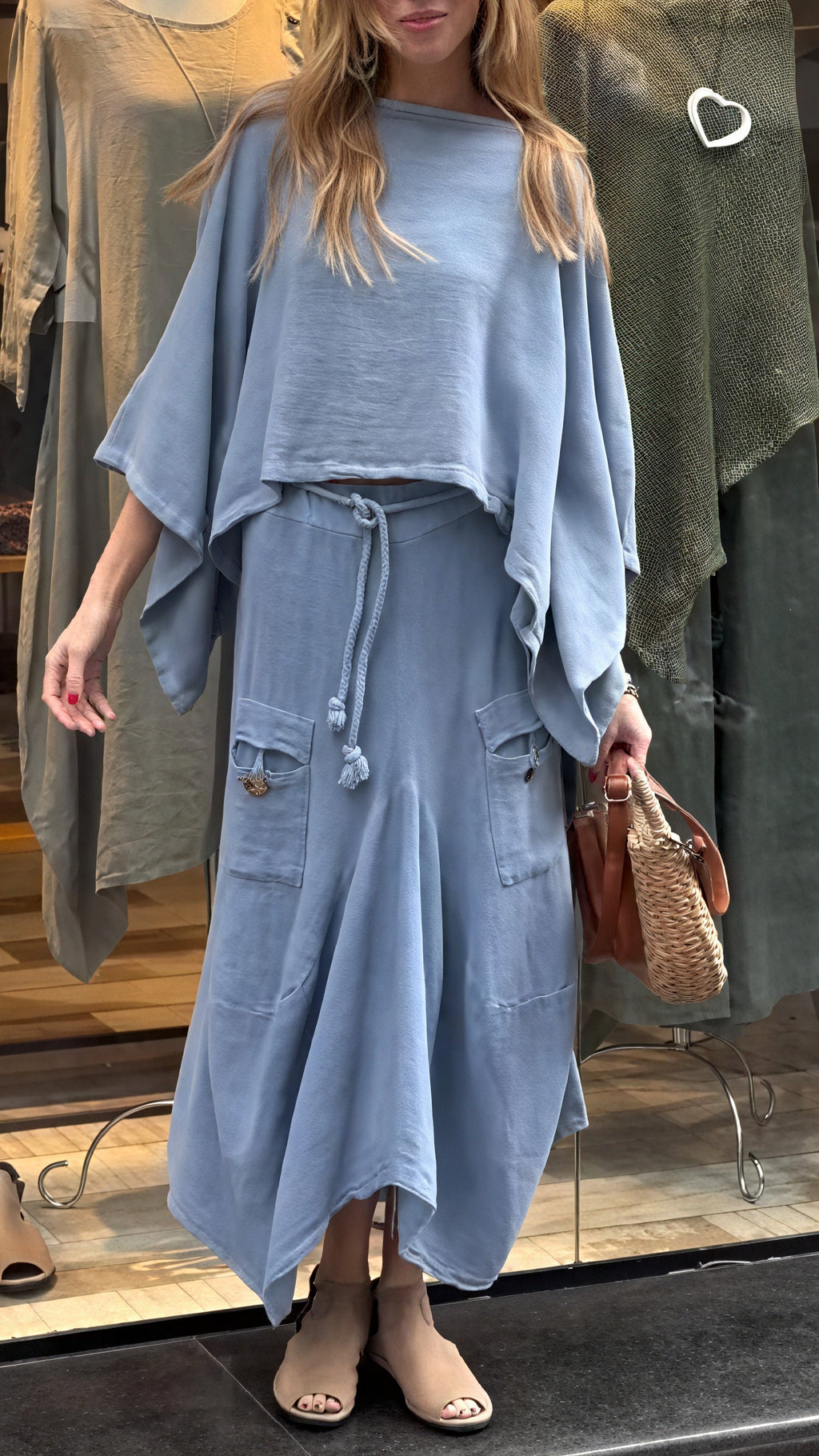 Completo da donna in 2 pezzi, vestibilità comoda: top a gamba larga e pantaloni fluidi con tasche