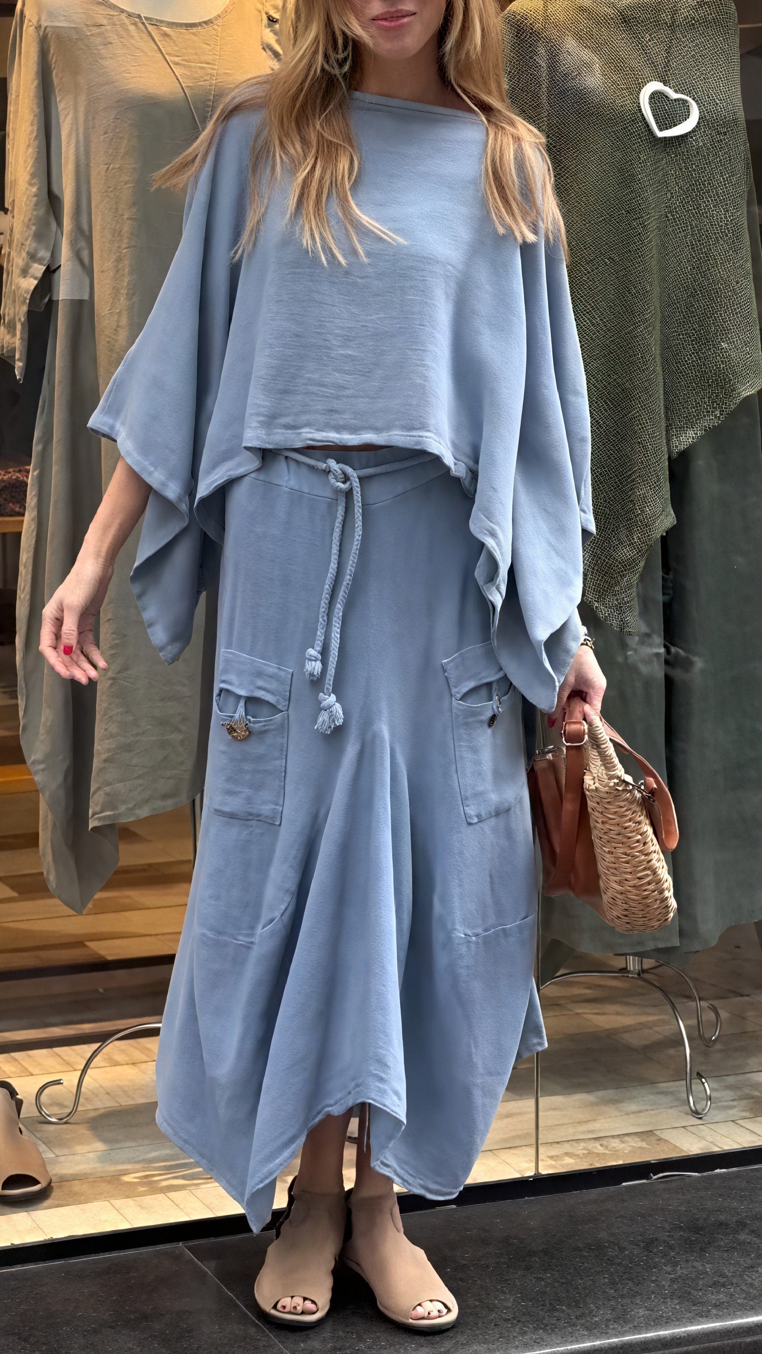 Completo da donna in 2 pezzi, vestibilità comoda: top a gamba larga e pantaloni fluidi con tasche