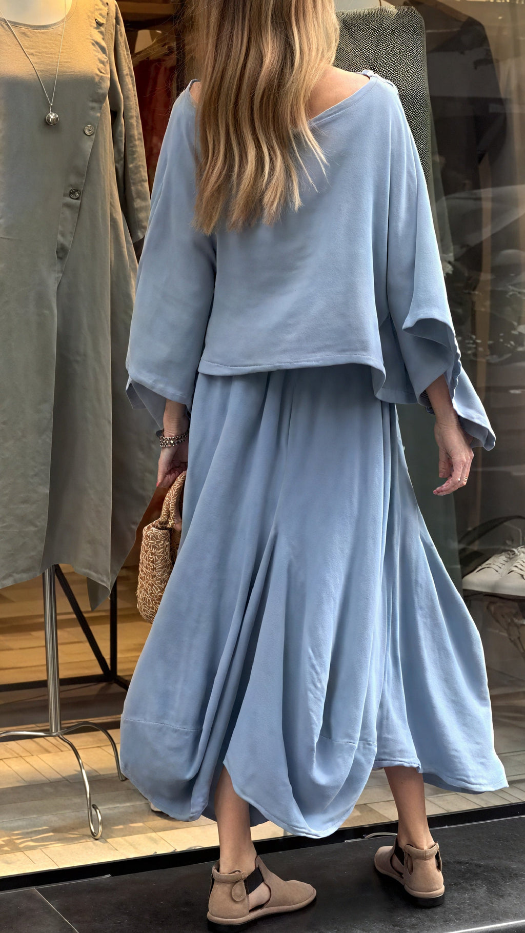 Completo da donna in 2 pezzi, vestibilità comoda: top a gamba larga e pantaloni fluidi con tasche