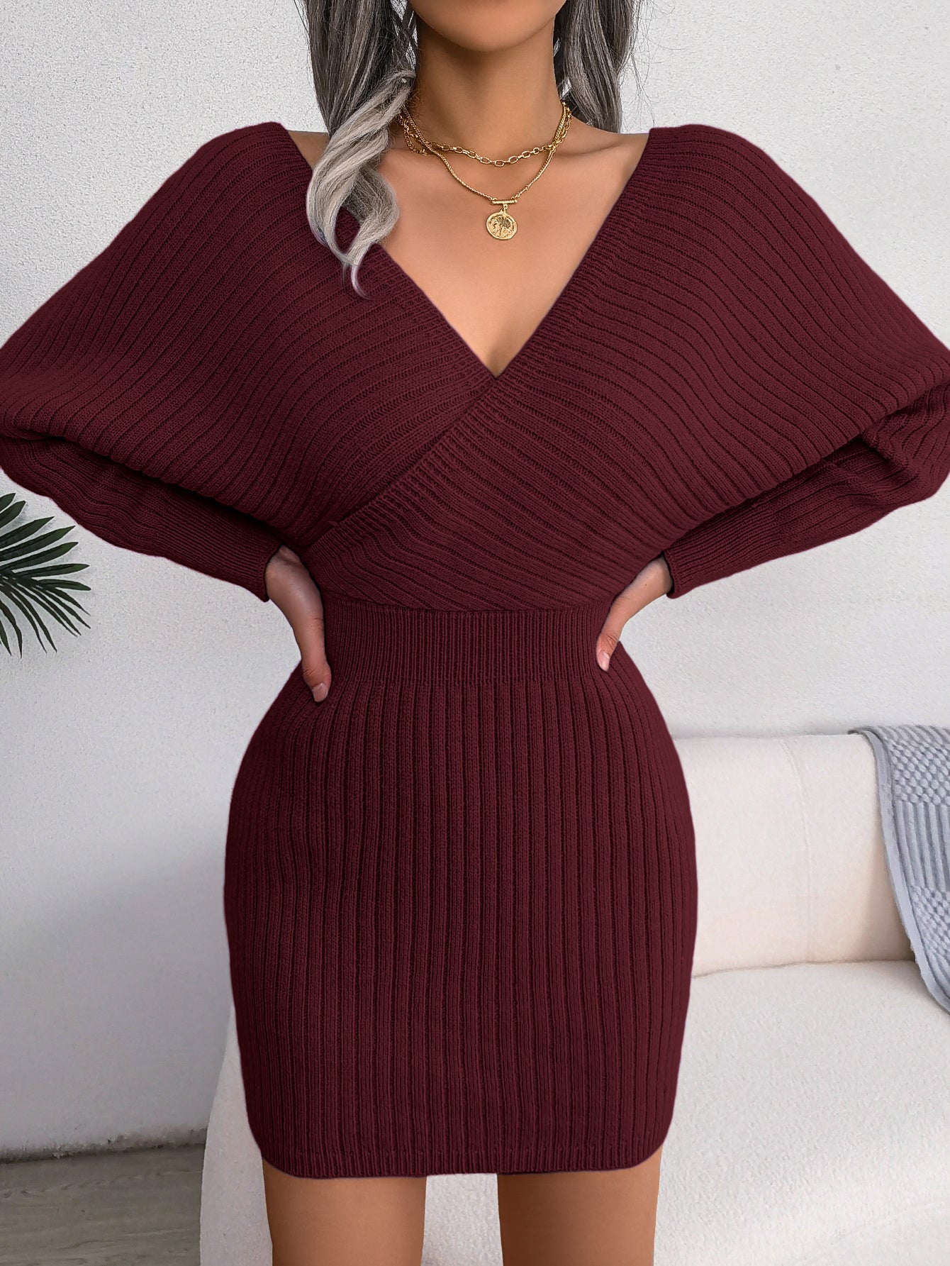 Abito maglione donna aderente con scollo a V incrociato