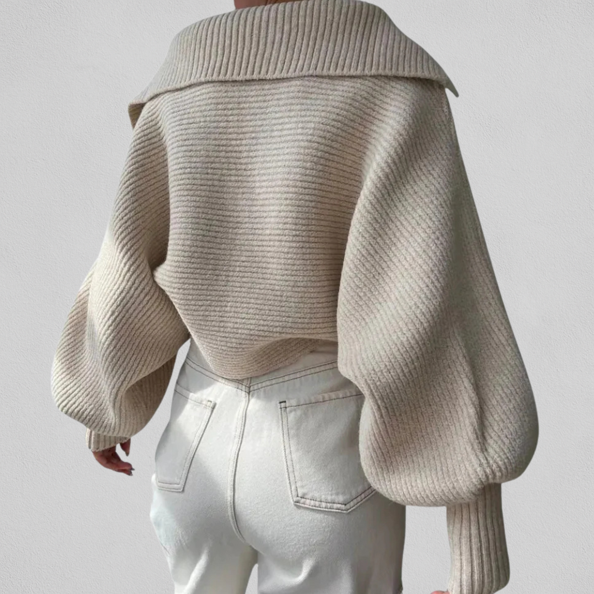 Sweater til kvinder med V-hals og løs pasform - Blød og nem