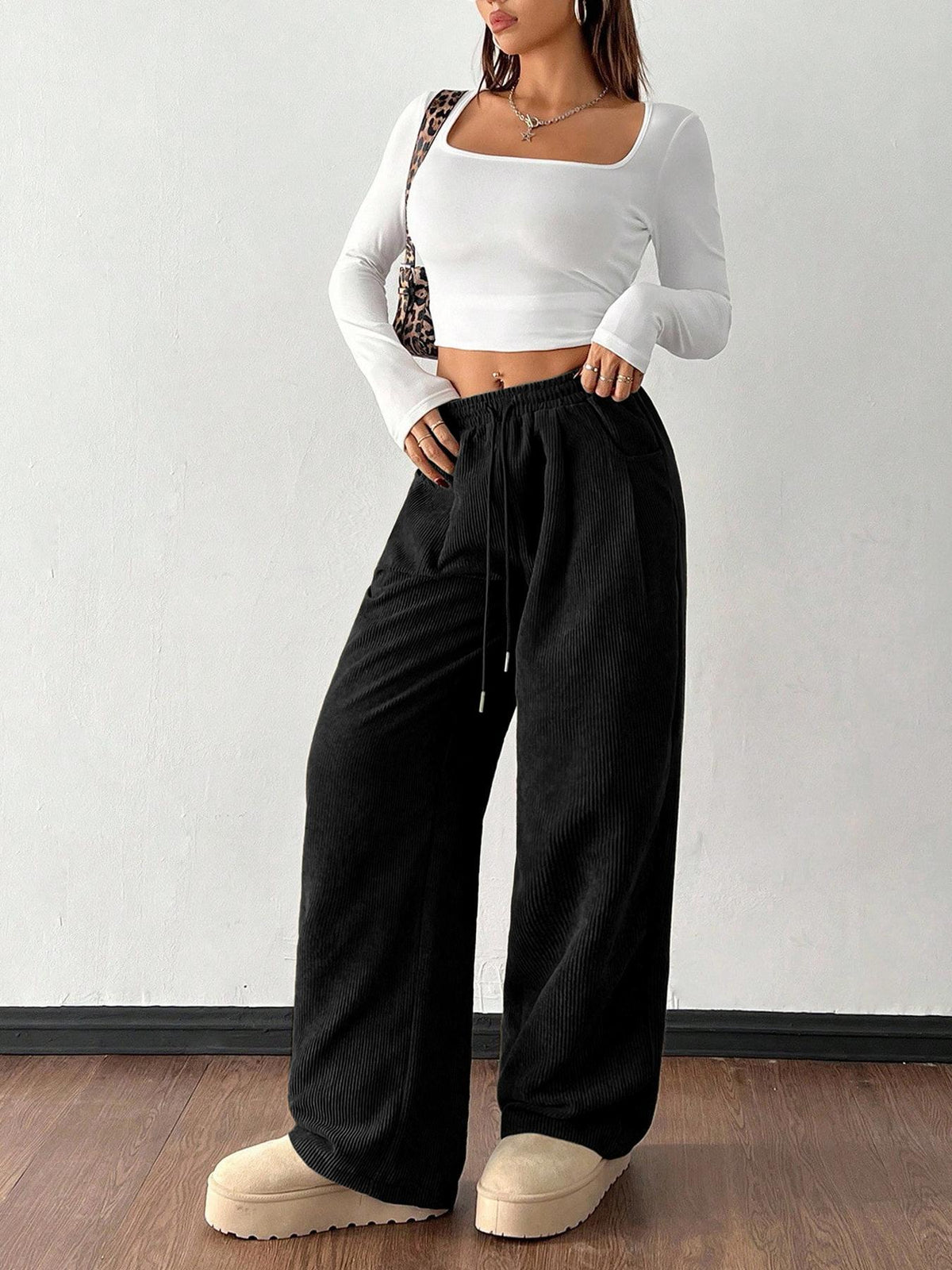 Pantalon femme en velours côtelé - Doux et tendance
