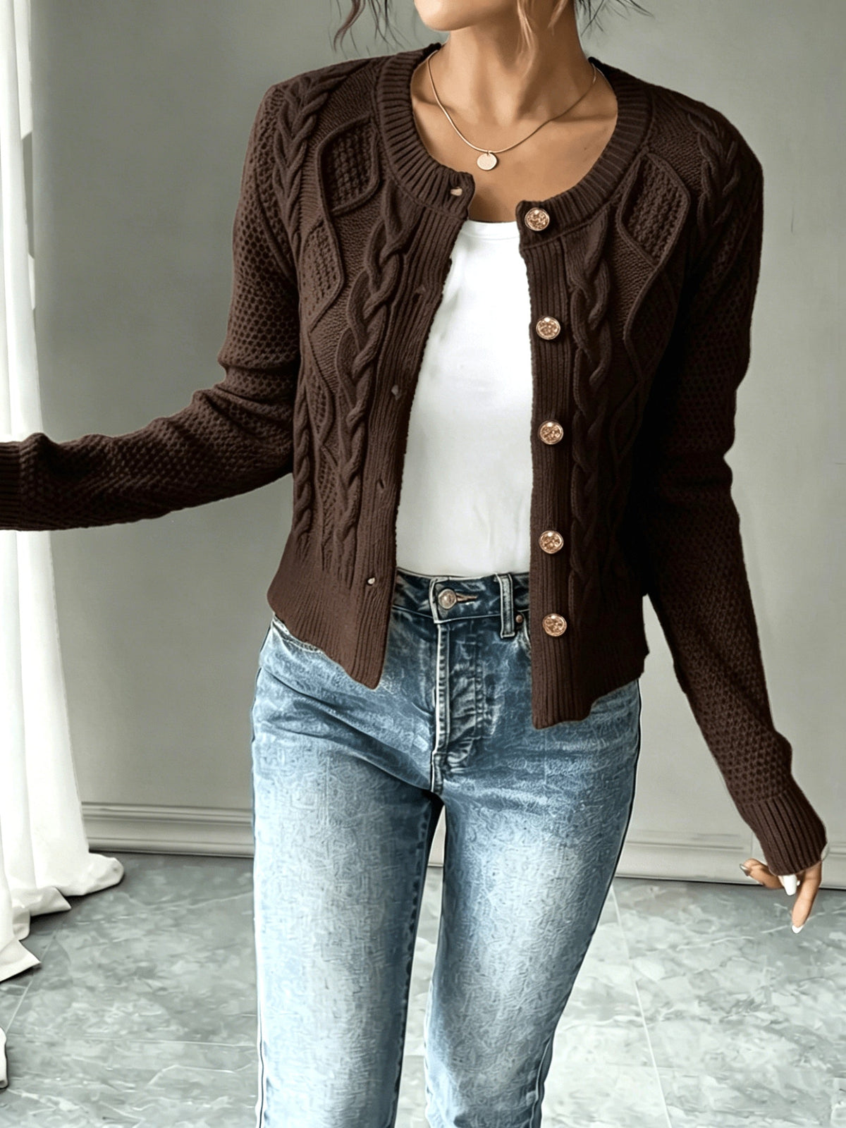 Cardigan donna a trecce con bottoni - Elegante e morbido