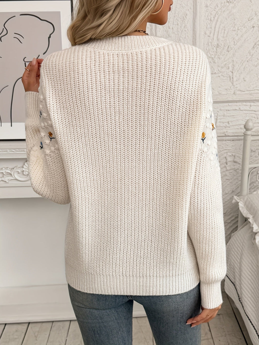Jersey de mujer de punto con bordado floral - Suave y femenino