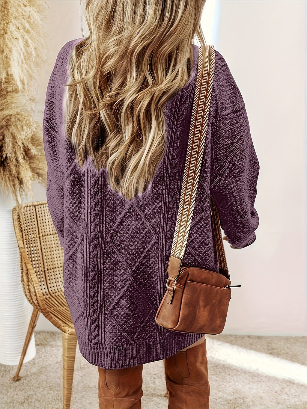 Women's cable-knit sweater dress - Warm and elegant
