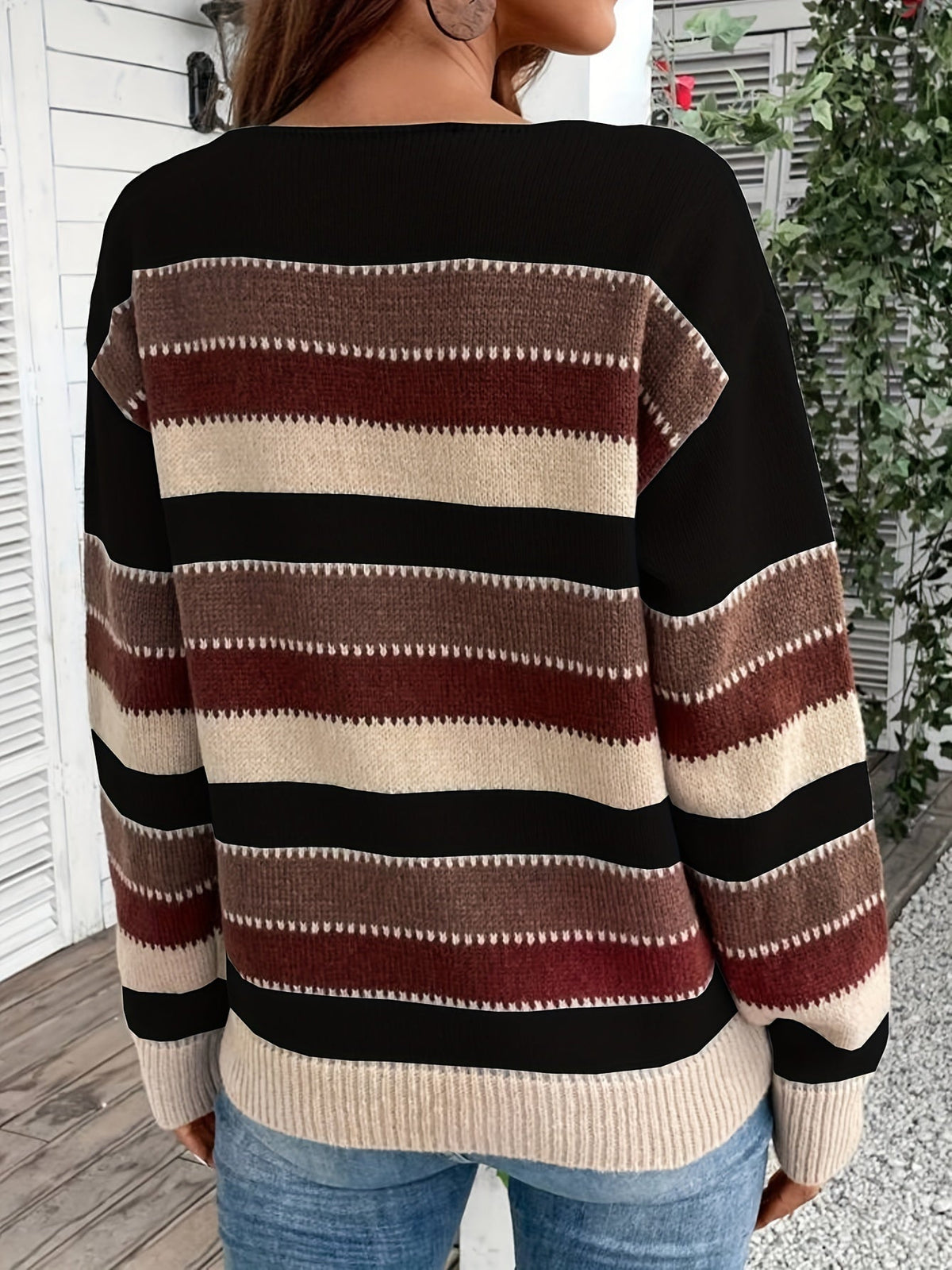 Women's striped crew-neck sweater - Soft and comfortable