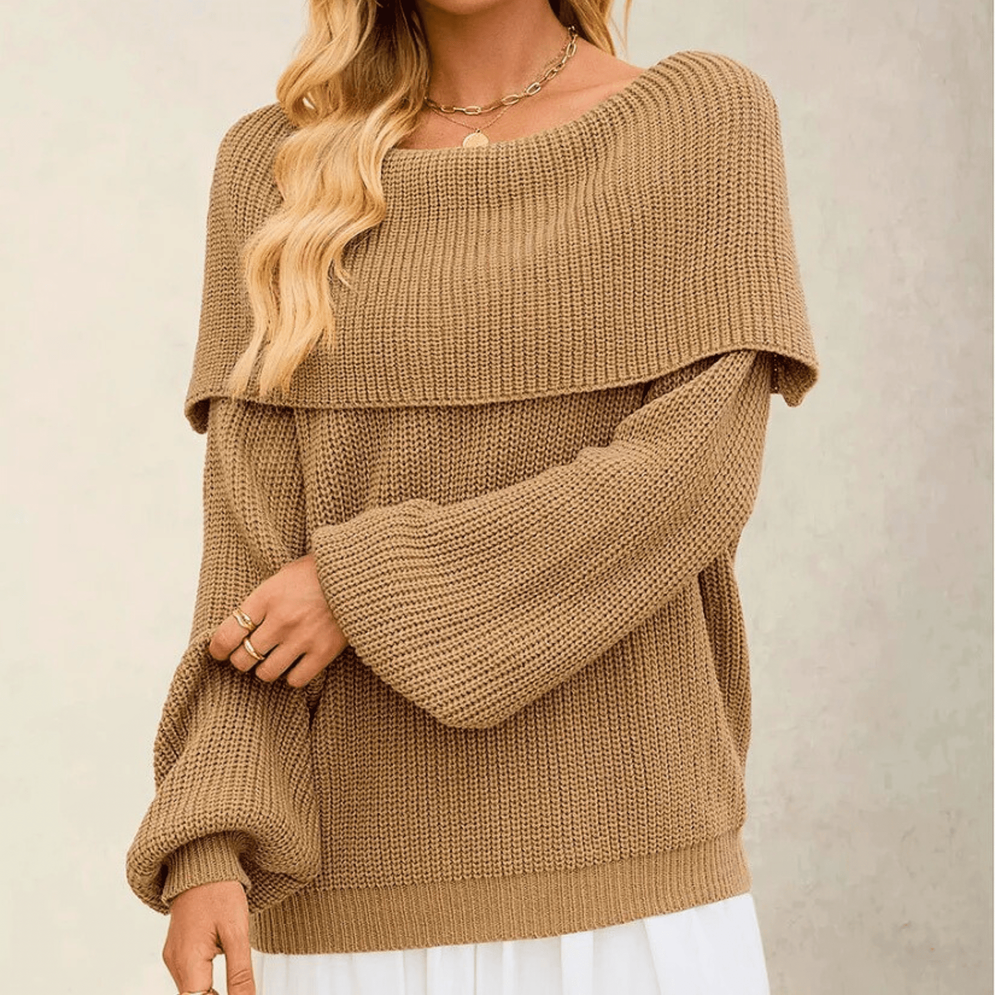 Pull femme en maille à épaules dénudées – Style doux, chic et élégant.