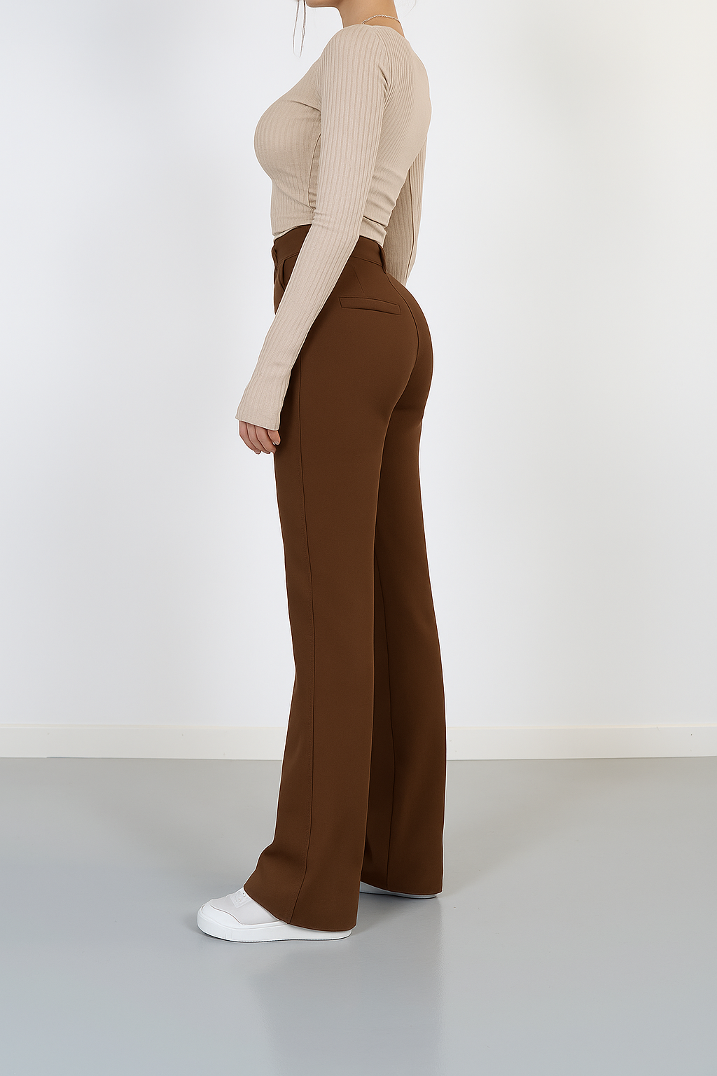 Pantaloni Donna Vita Alta – Taglio Dritto Elegante e Versatile