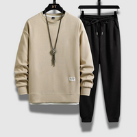 Beige noir