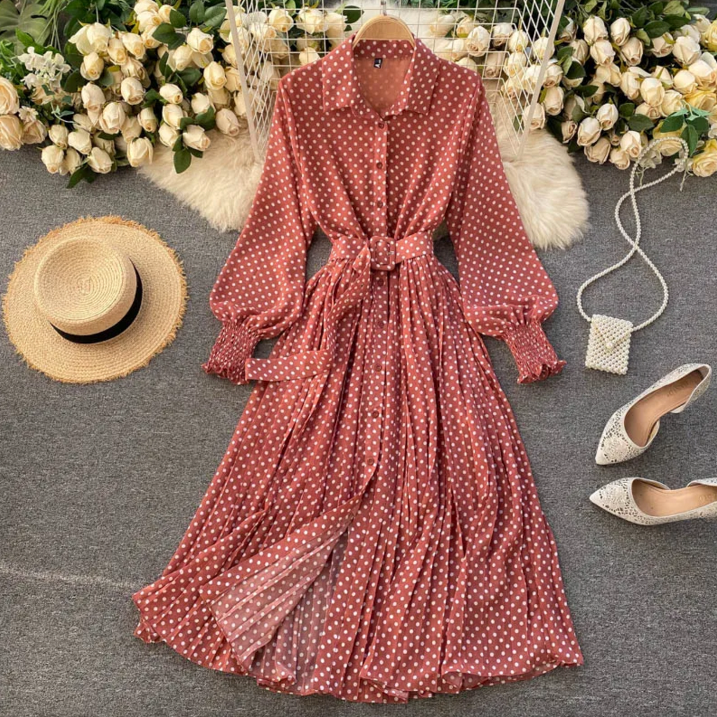Abito elegante da donna a pois – Stile casual e alla moda per occasioni formali come lavoro e feste.