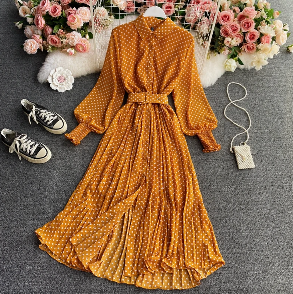 Abito elegante da donna a pois – Stile casual e alla moda per occasioni formali come lavoro e feste.