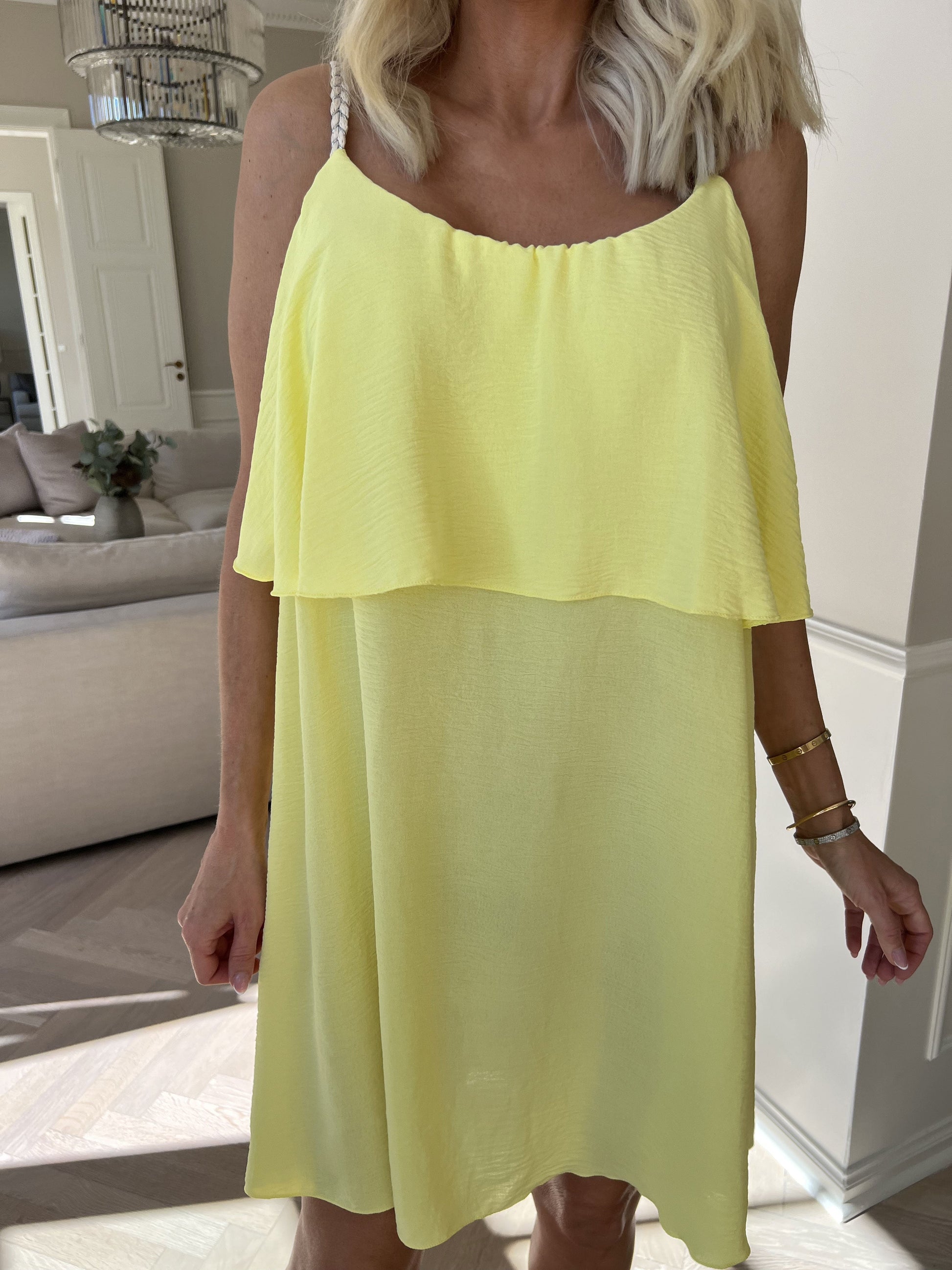 Elegante abito midi con spalline sottili da donna – Leggero e confortevole