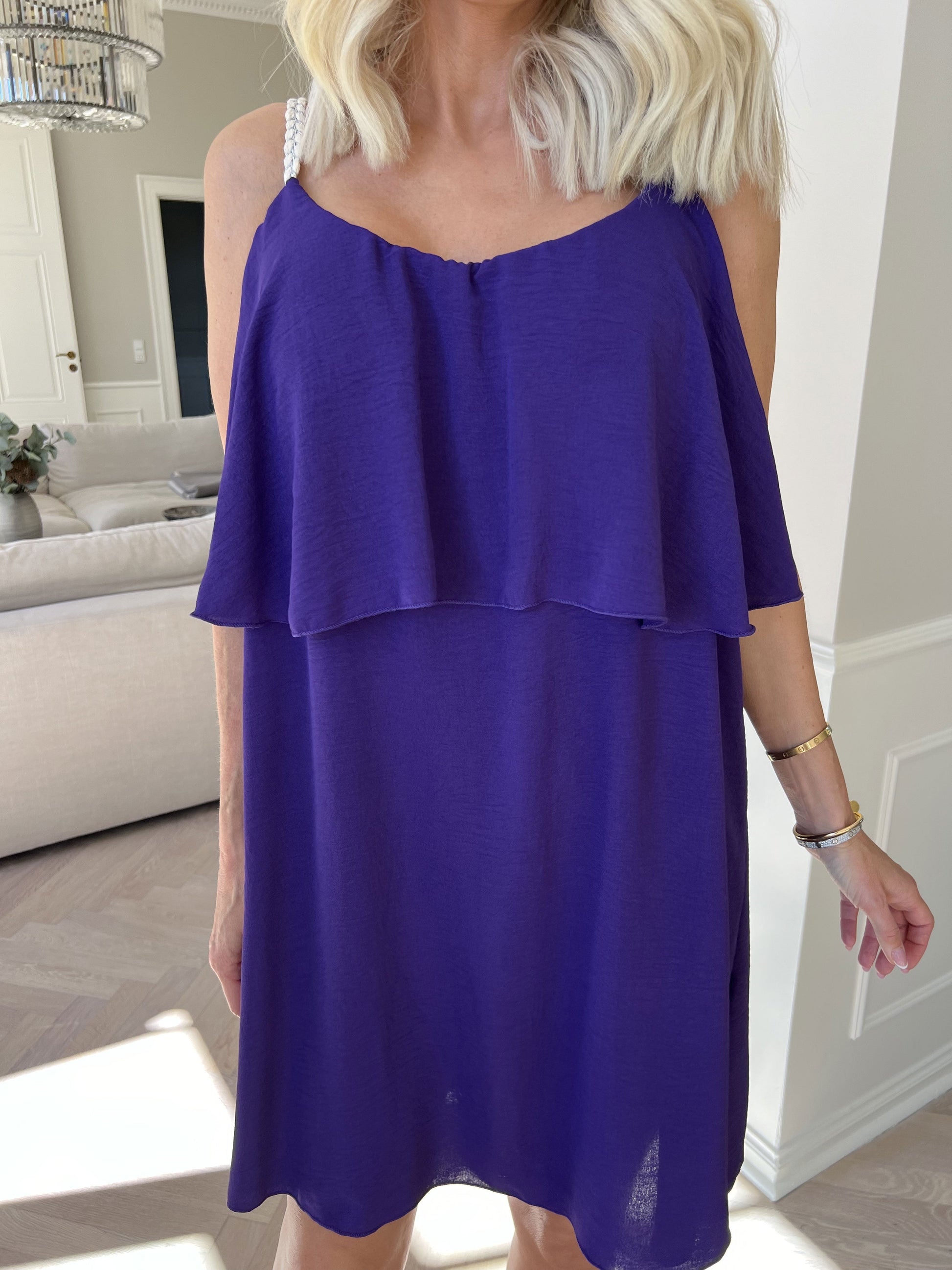 Elegante abito midi con spalline sottili da donna – Leggero e confortevole