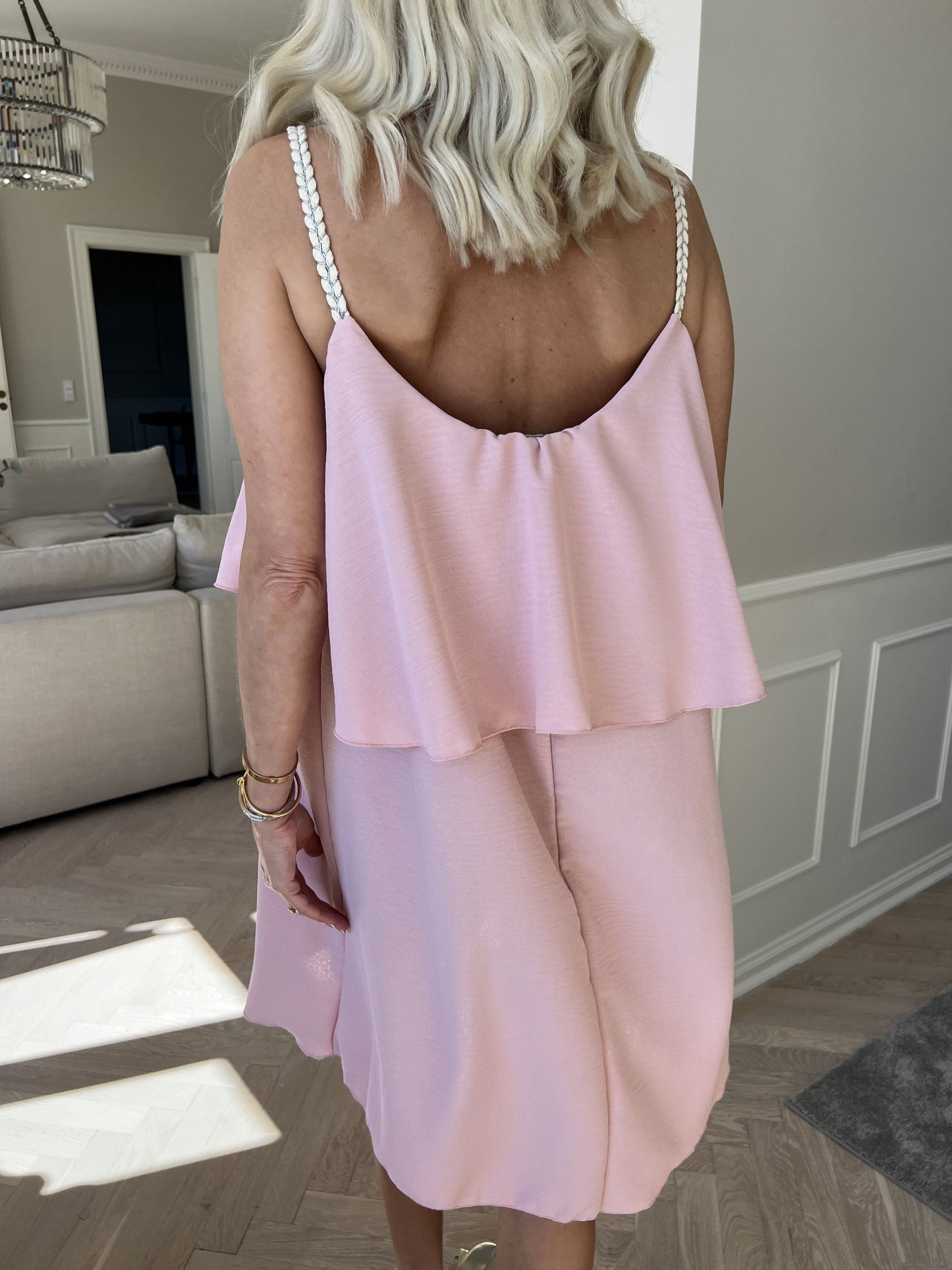 Elegante abito midi con spalline sottili da donna – Leggero e confortevole