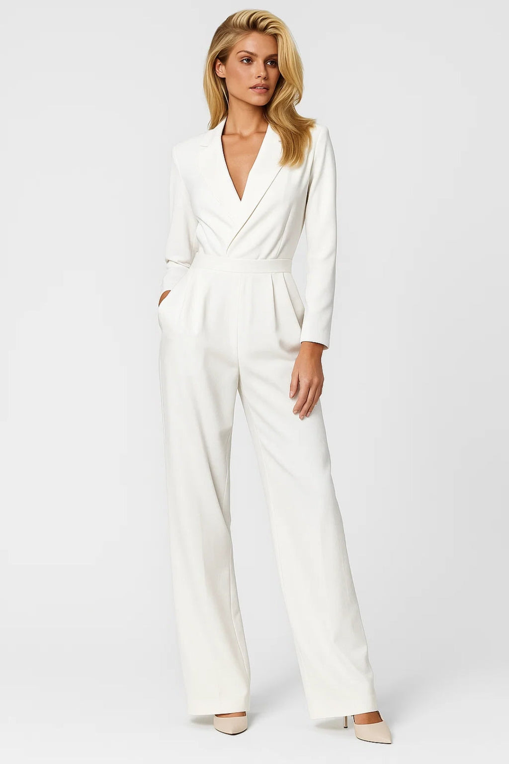 Tuta Elegante Donna con Scollo a V – Stile Invernale Aderente