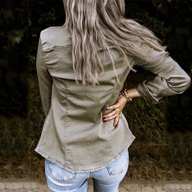 Giacca in denim da donna: stile senza tempo e comfort quotidiano