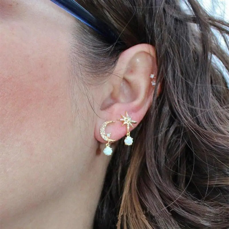 Orecchini Donna Luna e Stella – Stile Oro, Opale e Poetico.