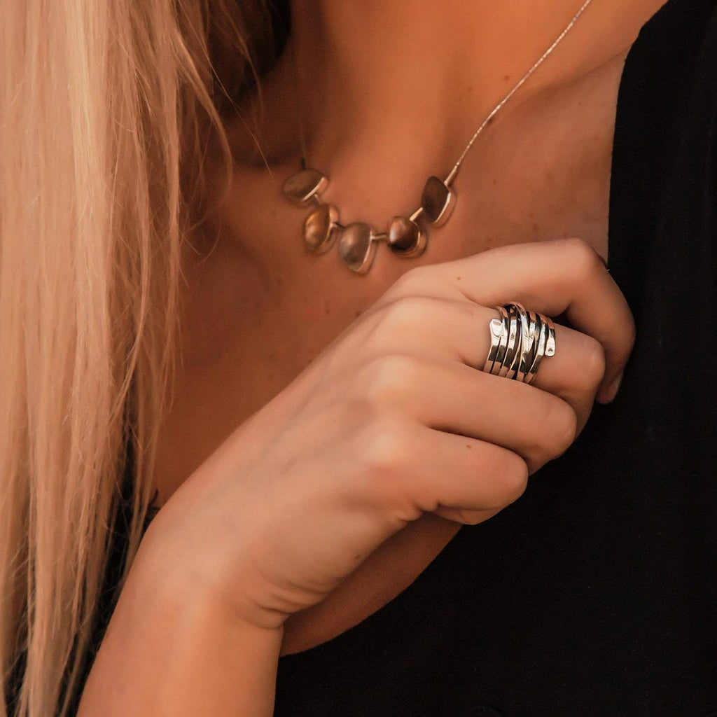 Anello Argento Multistrato Donna Lusso – Stile Vintage Elegante e Raffinato.