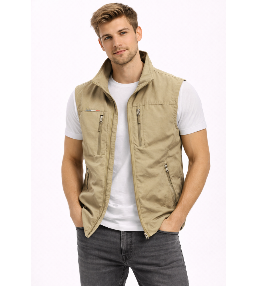 Gilet uomo con zip e collo alto - Pratico e versatile