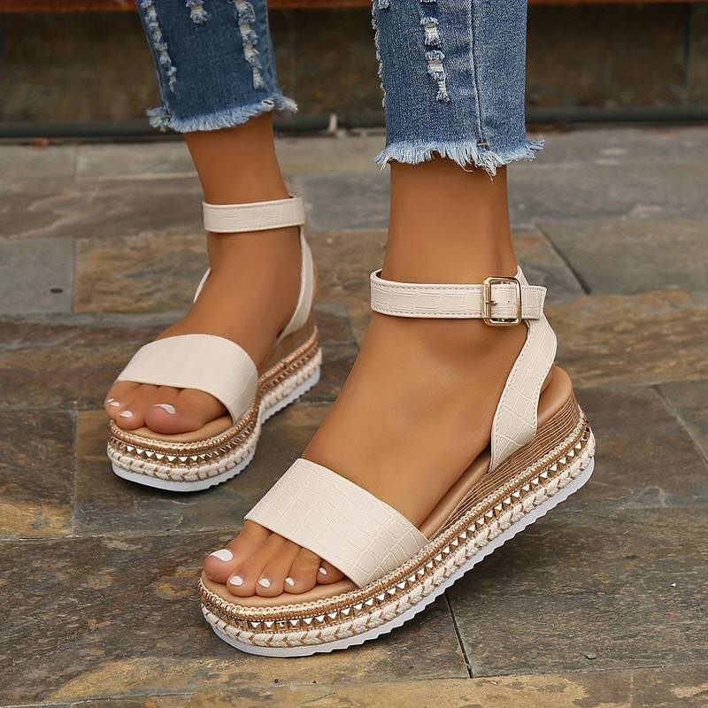 Sandali platform da donna con cinturino alla caviglia – Suola testurizzata estiva
