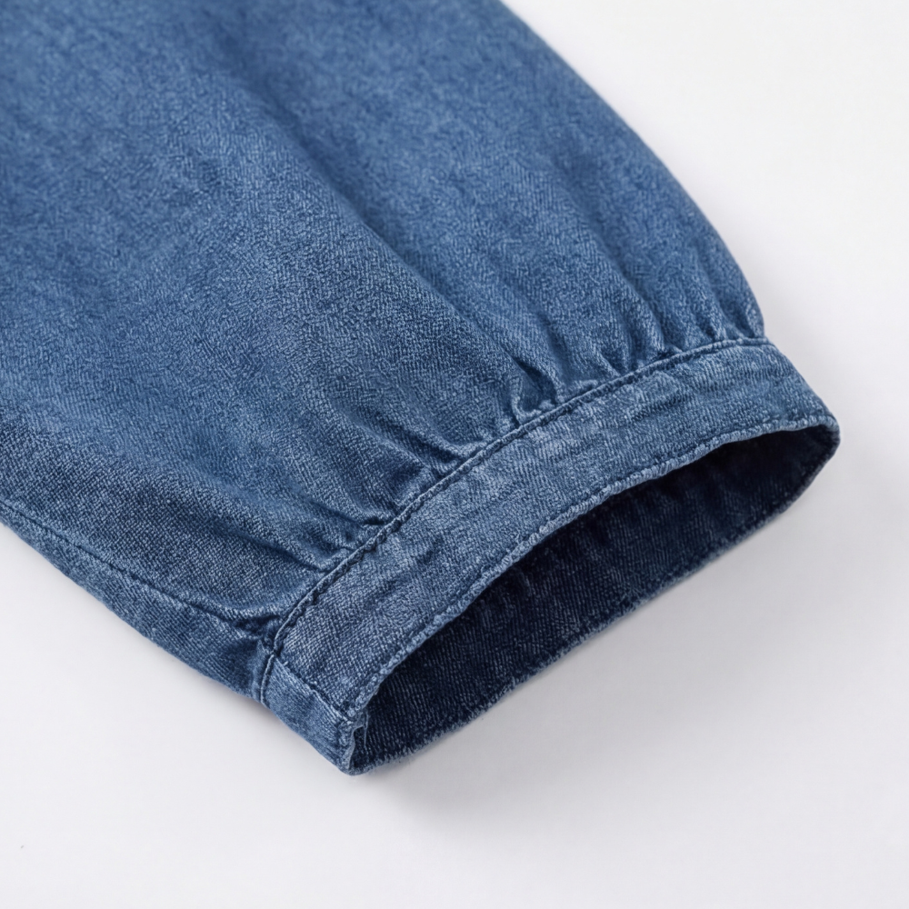 Vivara V-neck denim blouse with ruffles - Soft and feminine