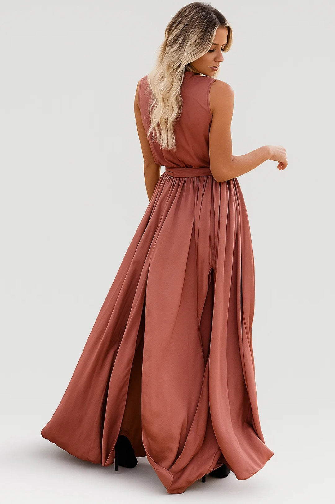 Abito maxi da donna a portafoglio con scollo a V e spacco - Elegante e valorizzante