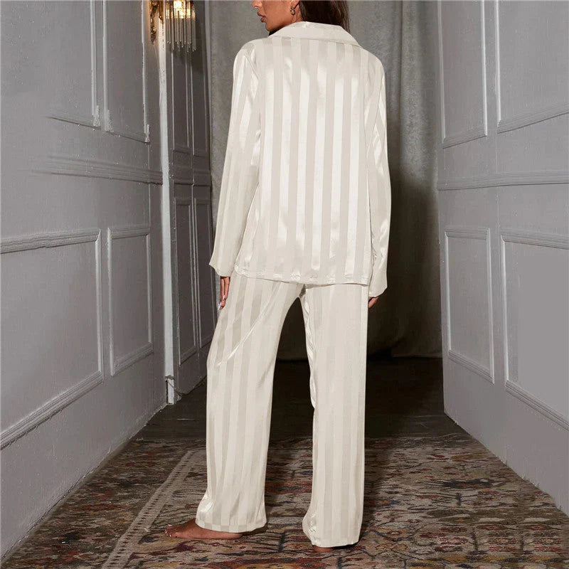 Set di pigiameria elegante in raso da donna