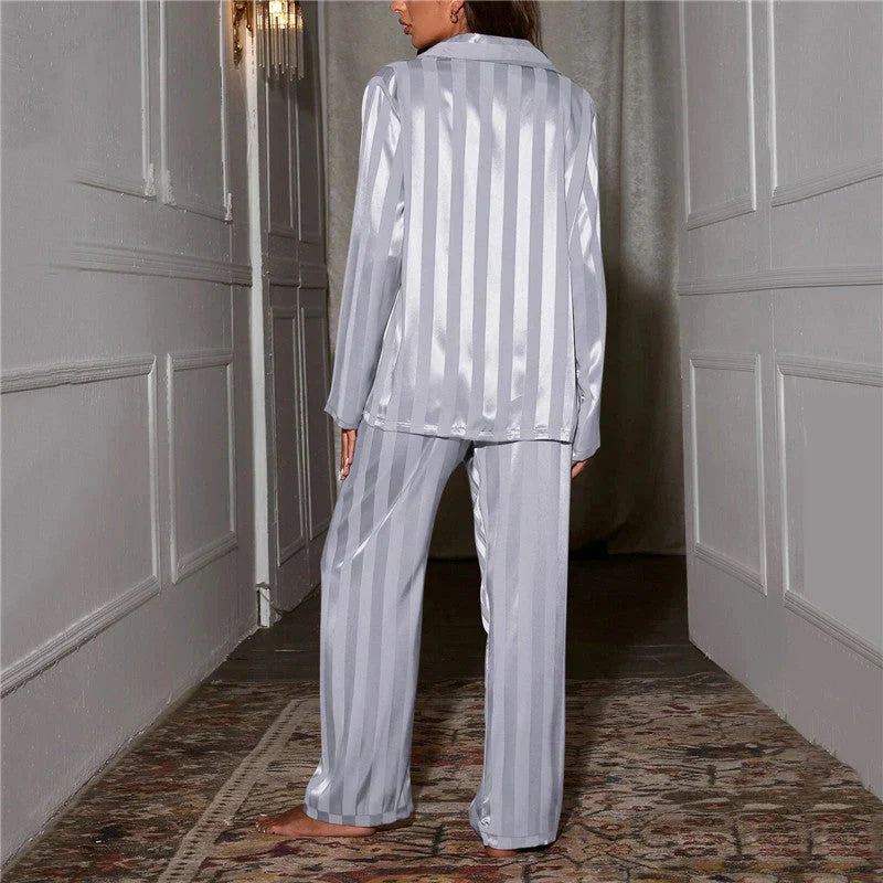 Set di pigiameria elegante in raso da donna