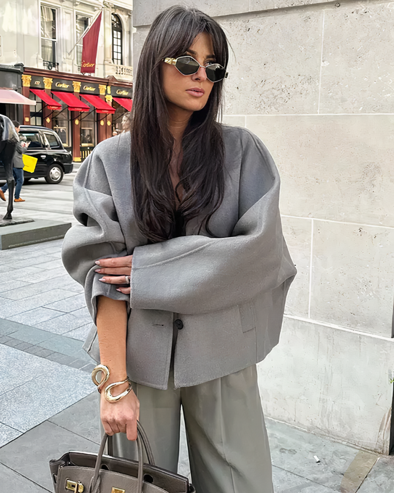 Giacca corta da donna in misto lana – Casual monopetto con scollo a V