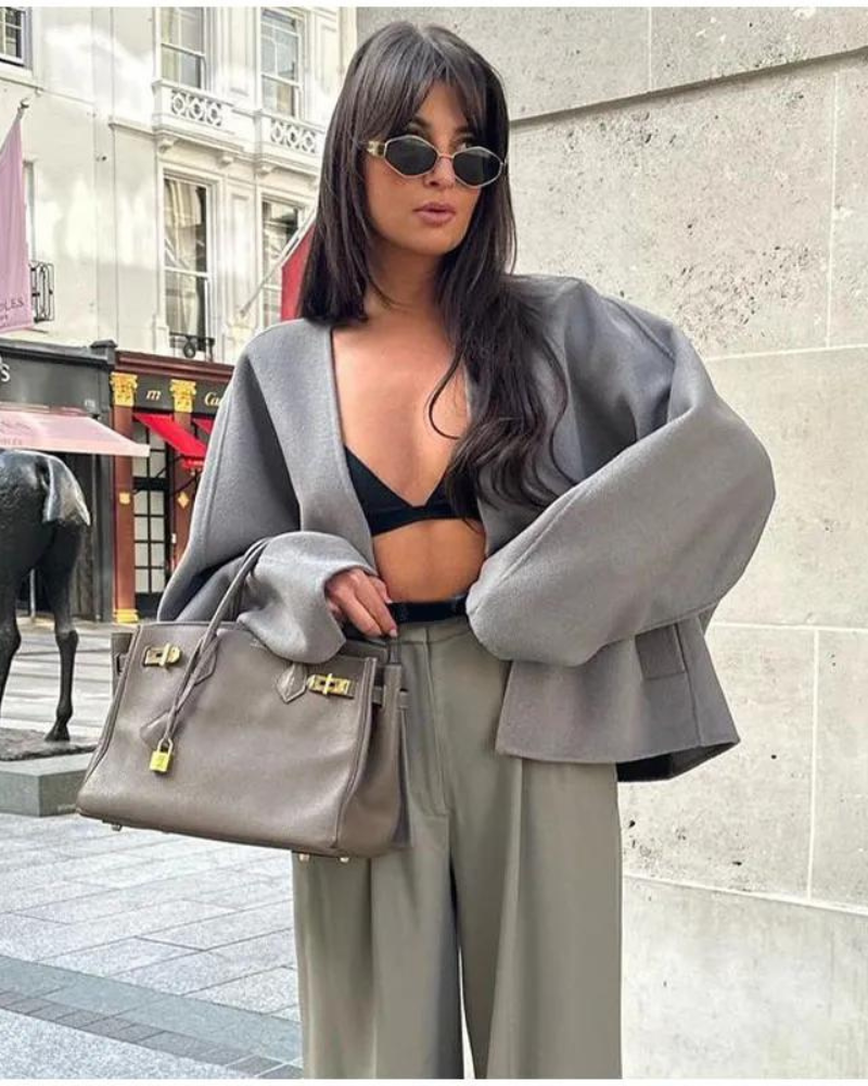 Giacca corta da donna in misto lana – Casual monopetto con scollo a V