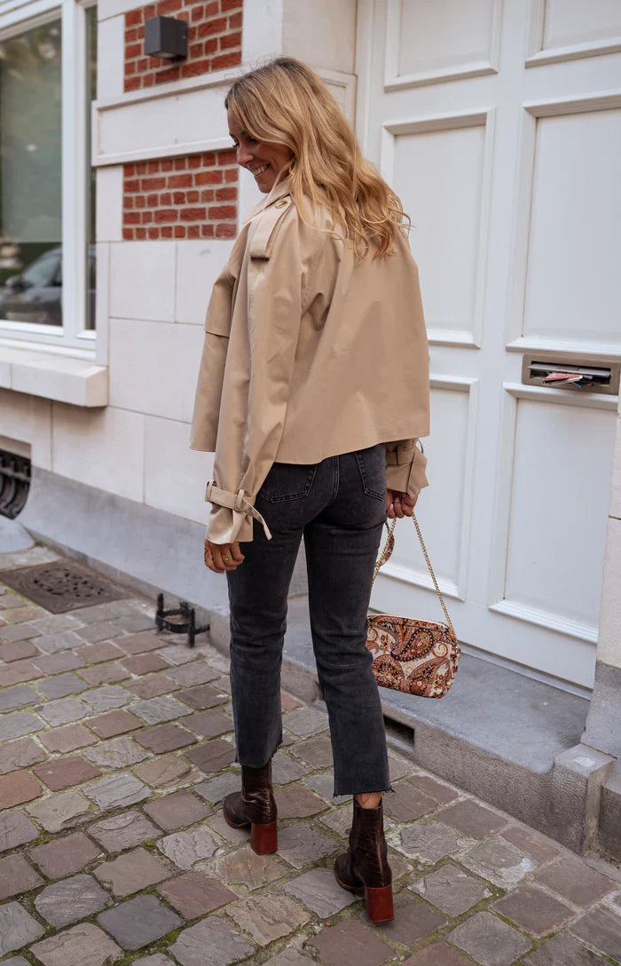 Elegante trench corto da donna – Cappotto doppiopetto