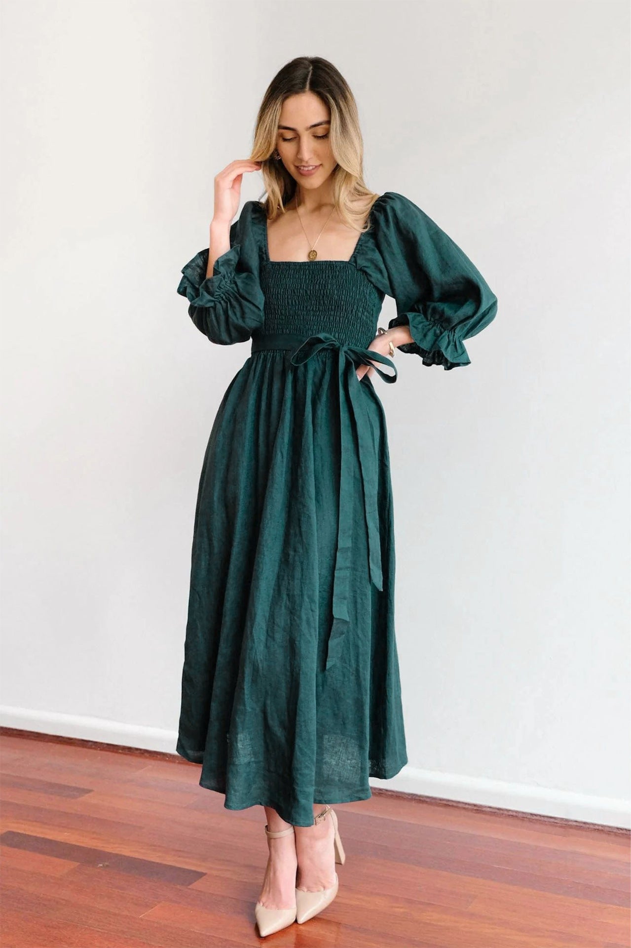 Abito lungo da donna con laccio in vita – Vestito romantico elegante