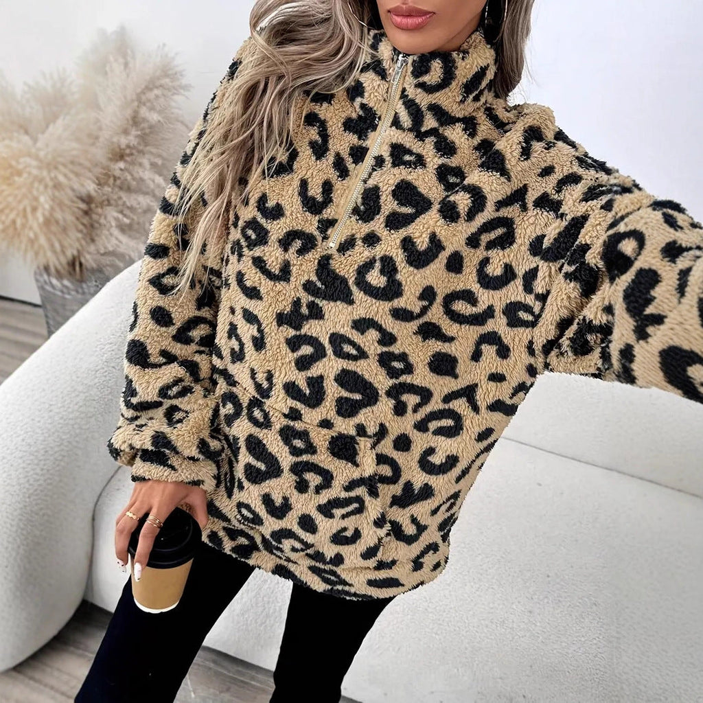 Maglione in pile da donna con stampa leopardata