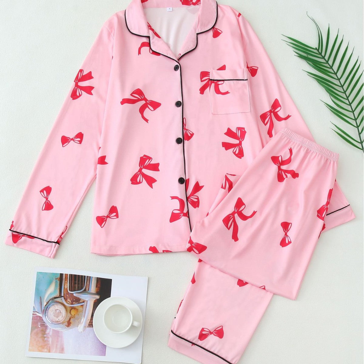 Pigiama da donna a maniche lunghe – Camicia abbottonata con motivo a nastri