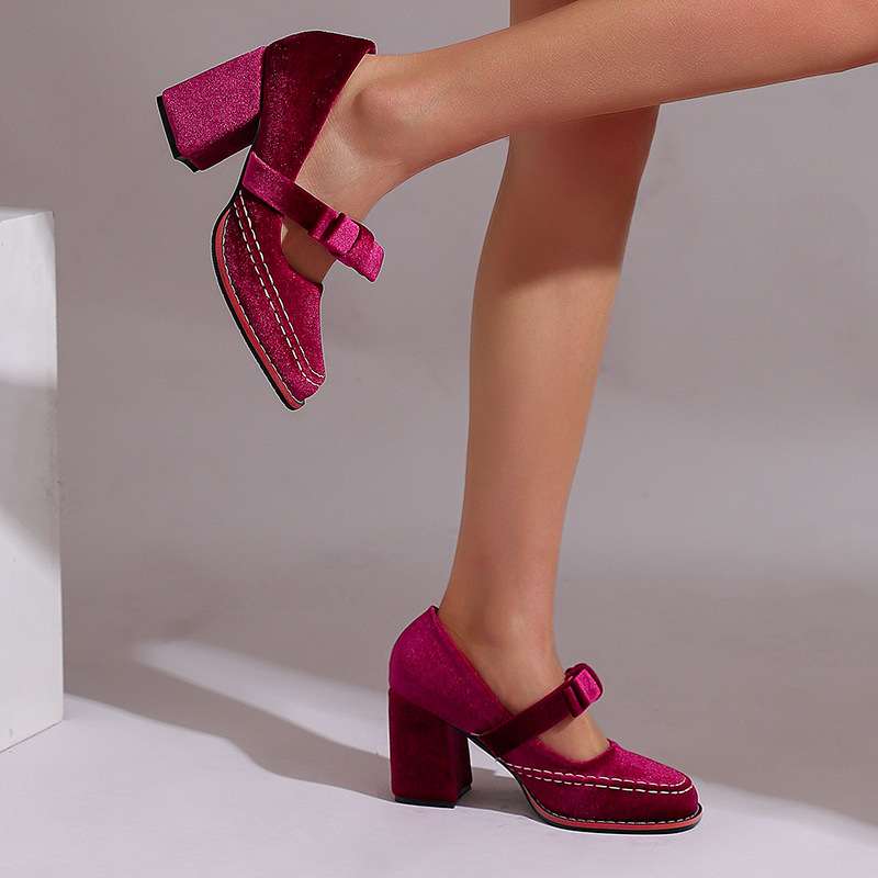 Mocassini in velluto con tacco a blocco – Scarpe eleganti e comode