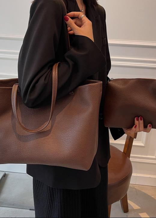 Ampia borsa tote per donne moderne - Tutte le stagioni