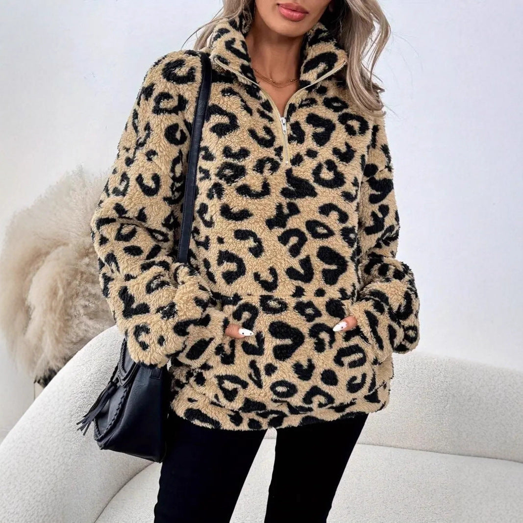 Maglione in pile da donna con stampa leopardata