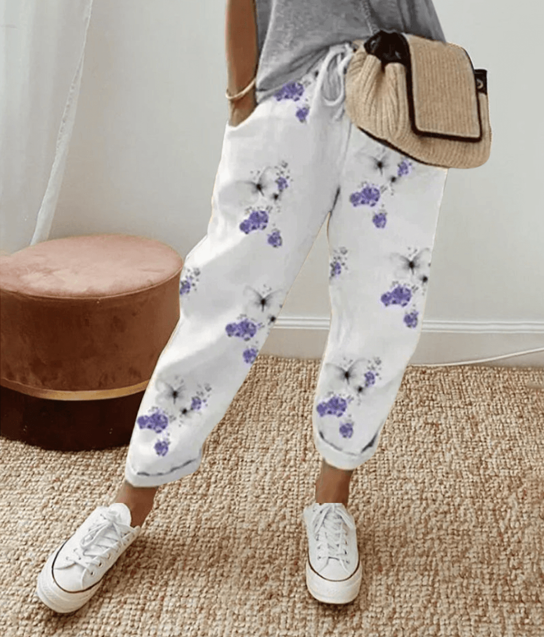 Pantaloni classici da donna in lino leggero e aderente