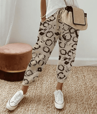 Beige avec imprimé de cercles