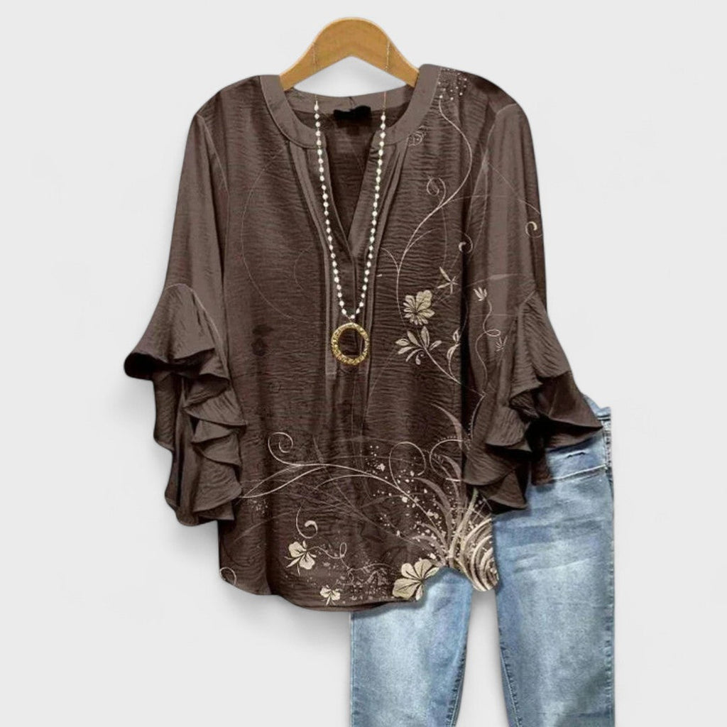 Light and elegant summer women's T-shirt – Fresh and versatile feminine style