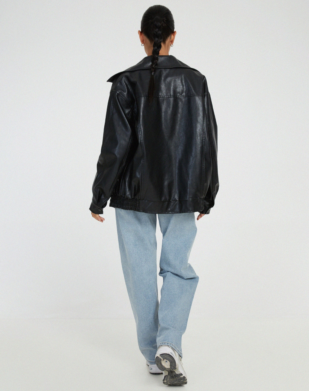 Giacca donna elegante con zip oversize in ecopelle