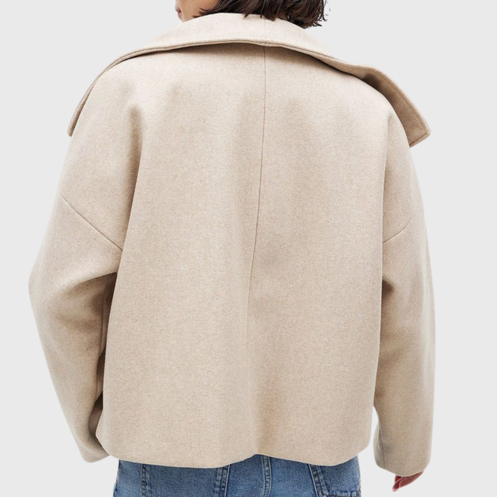 Cappotto corto donna doppiopetto - Chic e strutturato