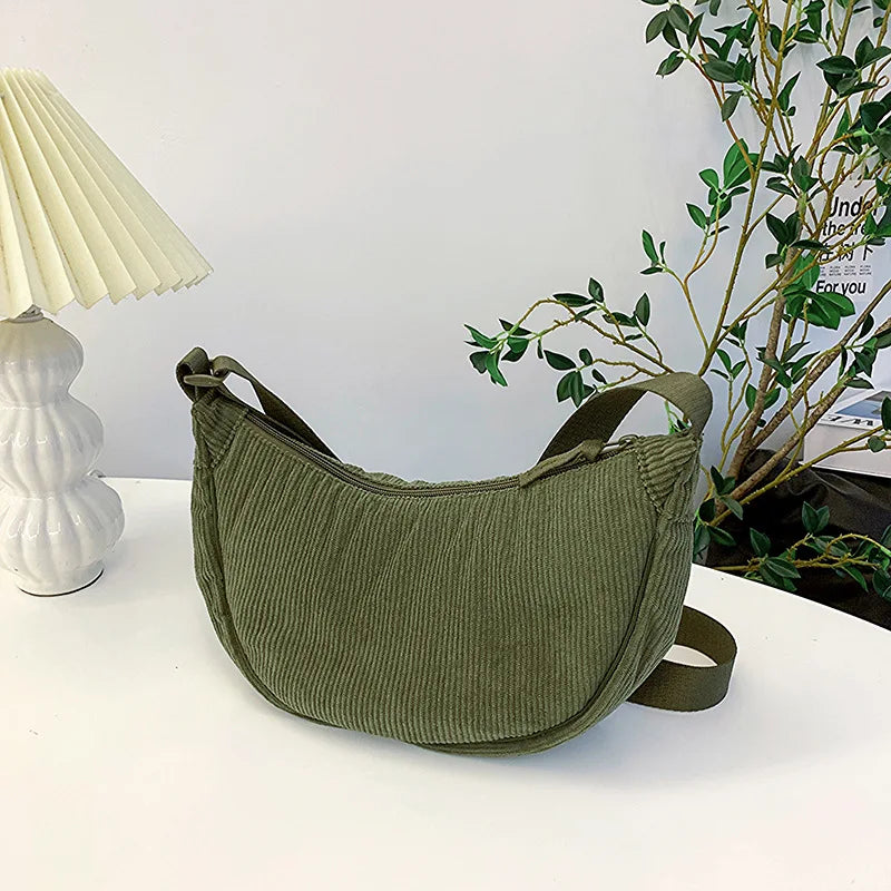 Elegante borsa a tracolla in velluto a coste