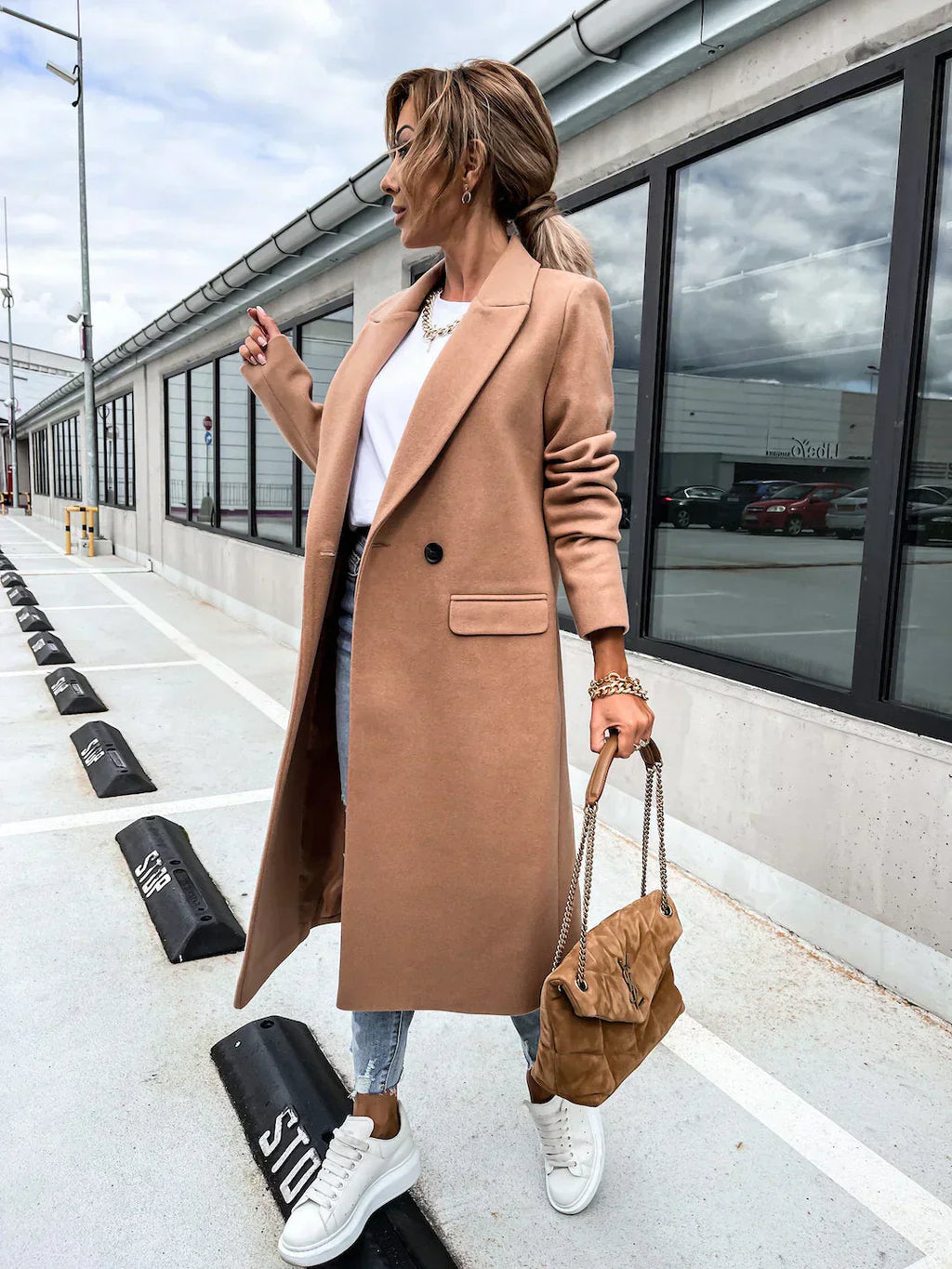 Cappotto caldo ed elegante da donna