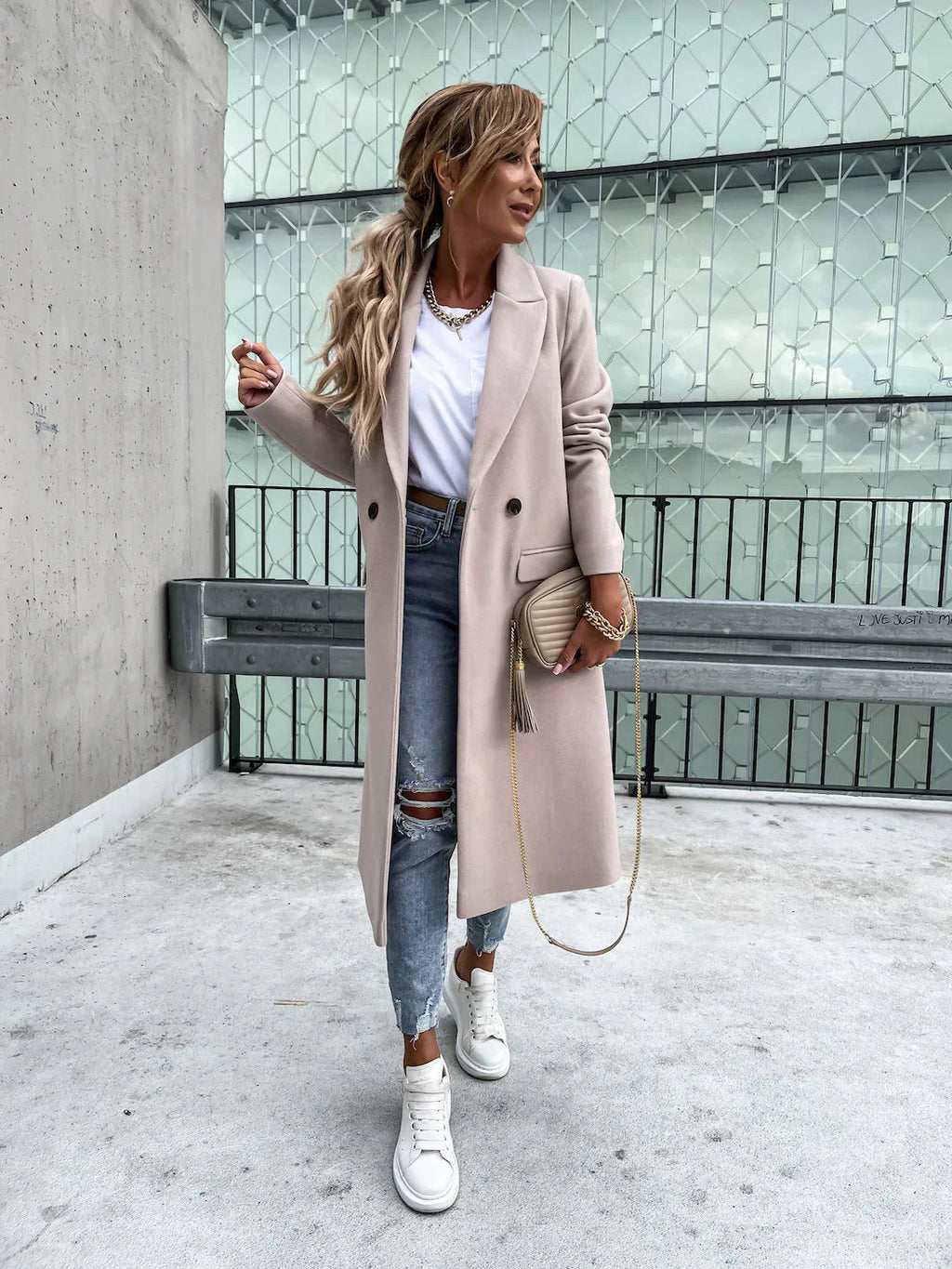 Cappotto caldo ed elegante da donna