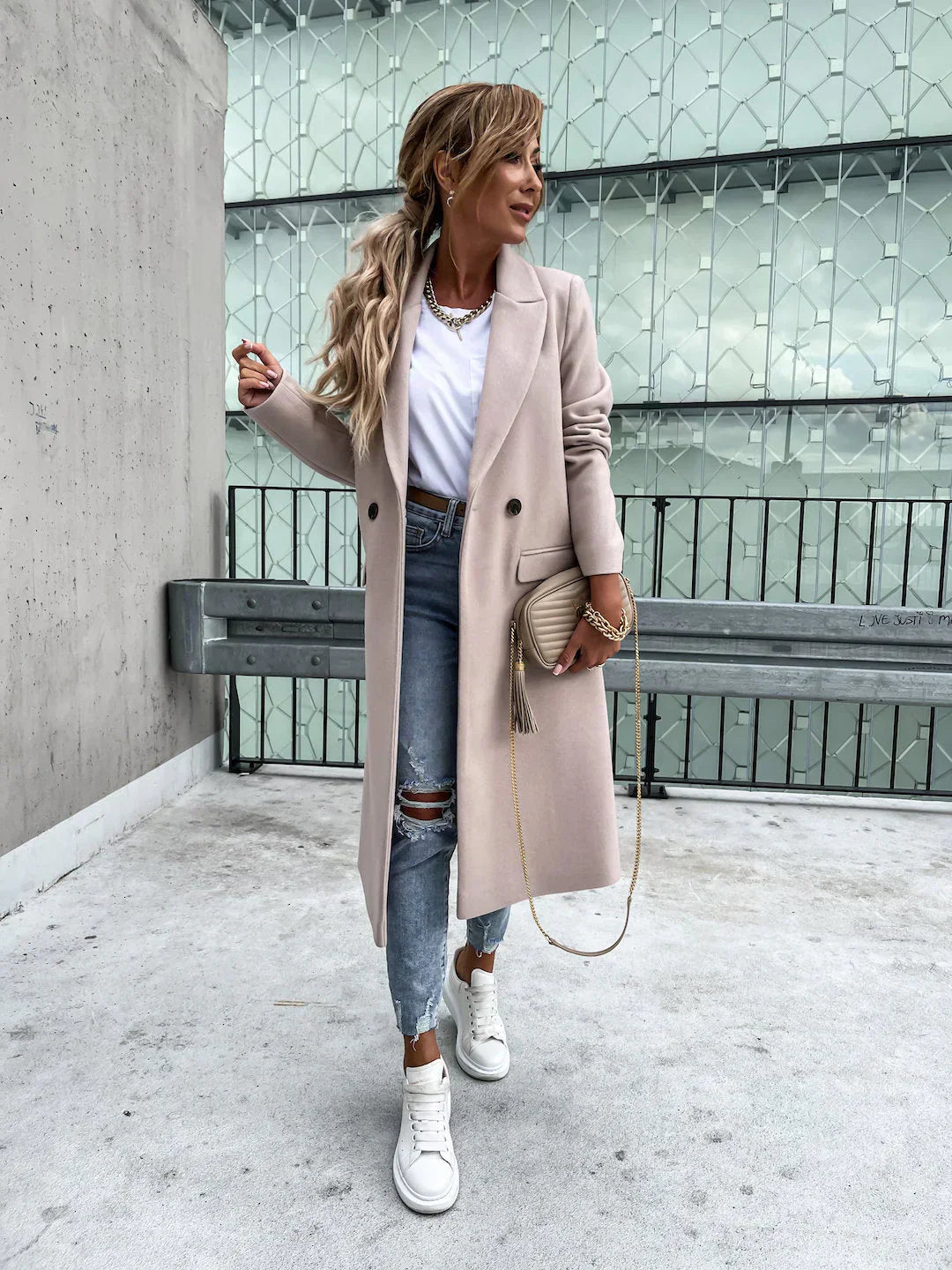 Cappotto caldo ed elegante da donna